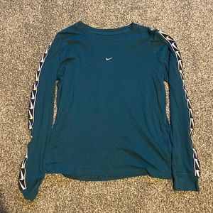 Women’s Dark Teal Nike Graphic Long Sleeve Top